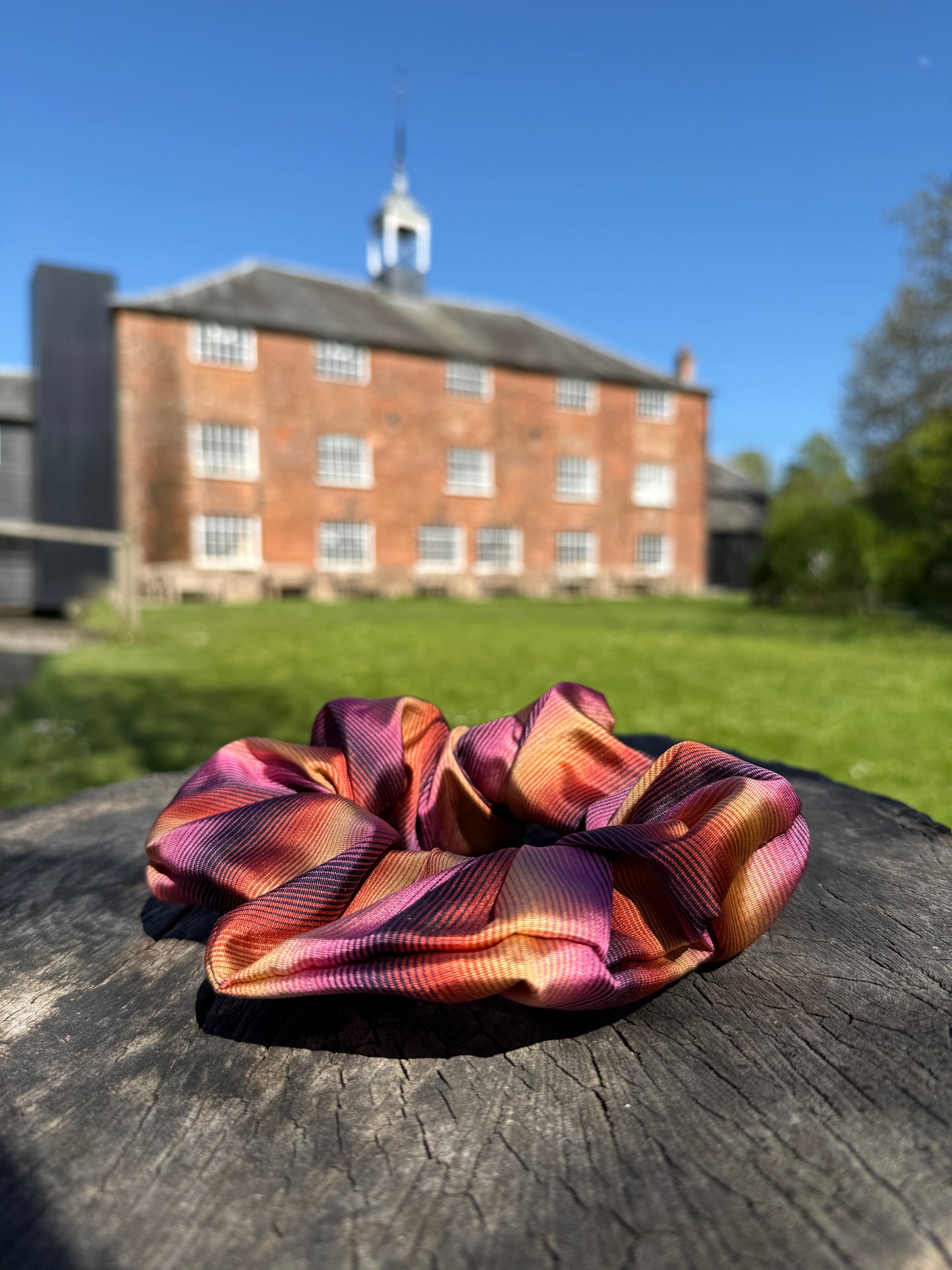 'Solstice' oversized scrunchie
