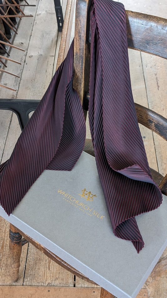 Pleated Scarf Moorhen Crimson